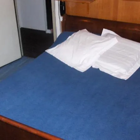 De La Poste Et Europe فندق لا بوربول